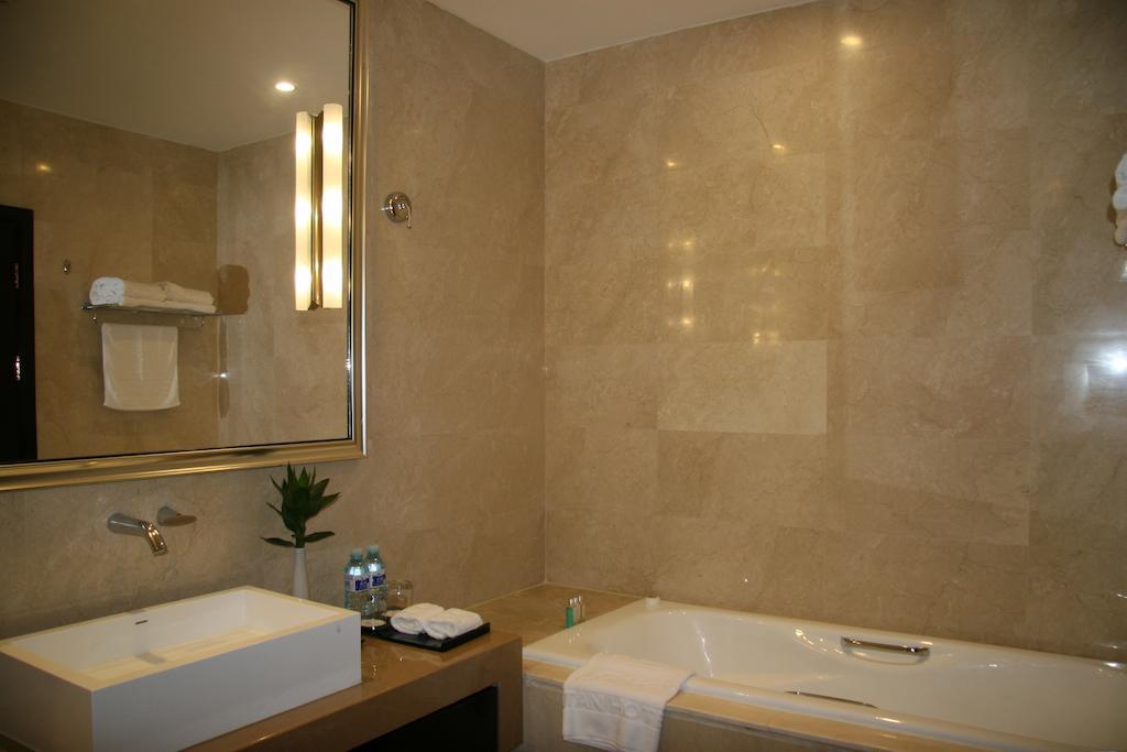 Ritan Hotel Downtown Пекін Номер фото